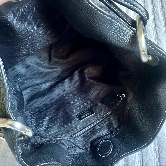 Prada Vitello Daino Black Leather Women's Hobo Shoulder Bag - Picture 7 of 9